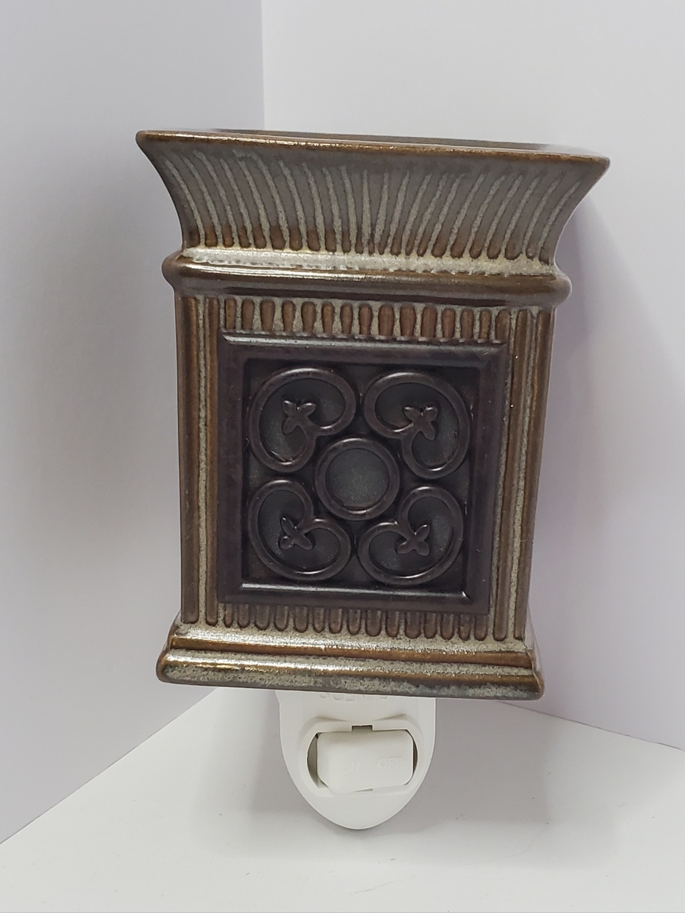 Scentsy Jane Mini Warmer Retired